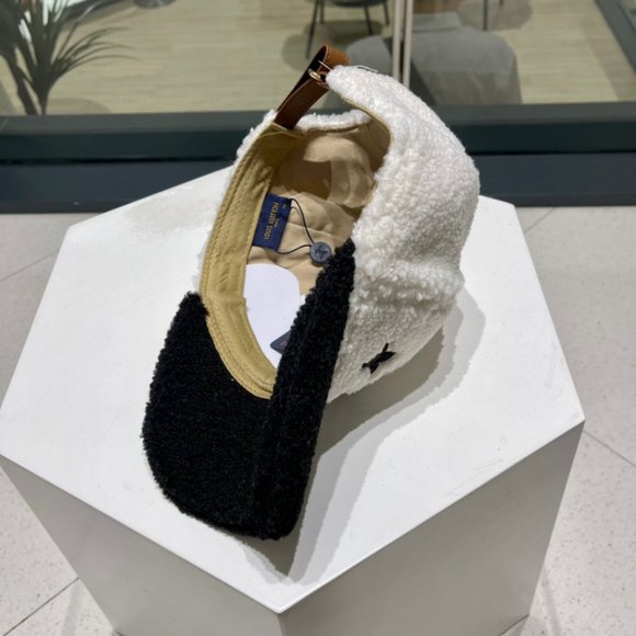 💎✨AUTHENTIC✨💎Louis Vuitton hat - Picture 6 of 8